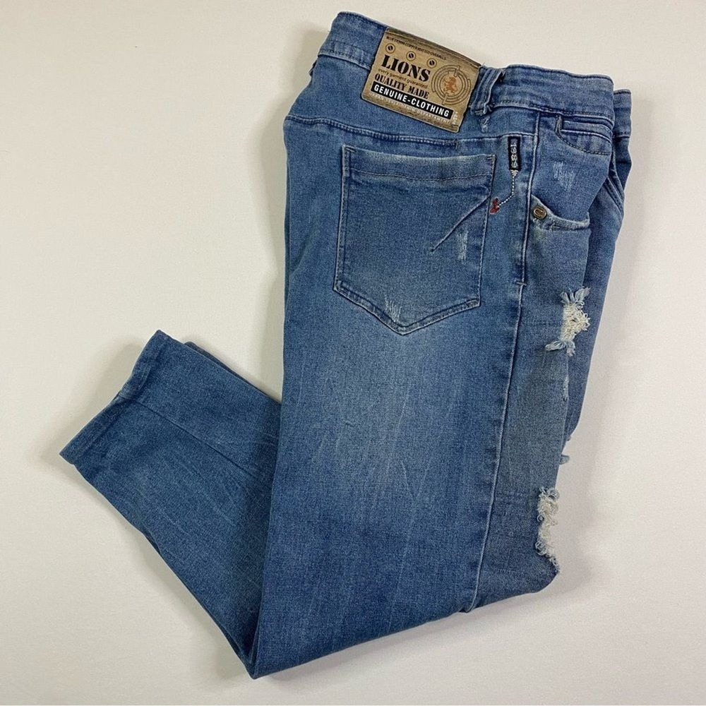 Lions Capri Jeans Women's 30 Medium Wash Denim Mid Rise Distressed‎ Ripped